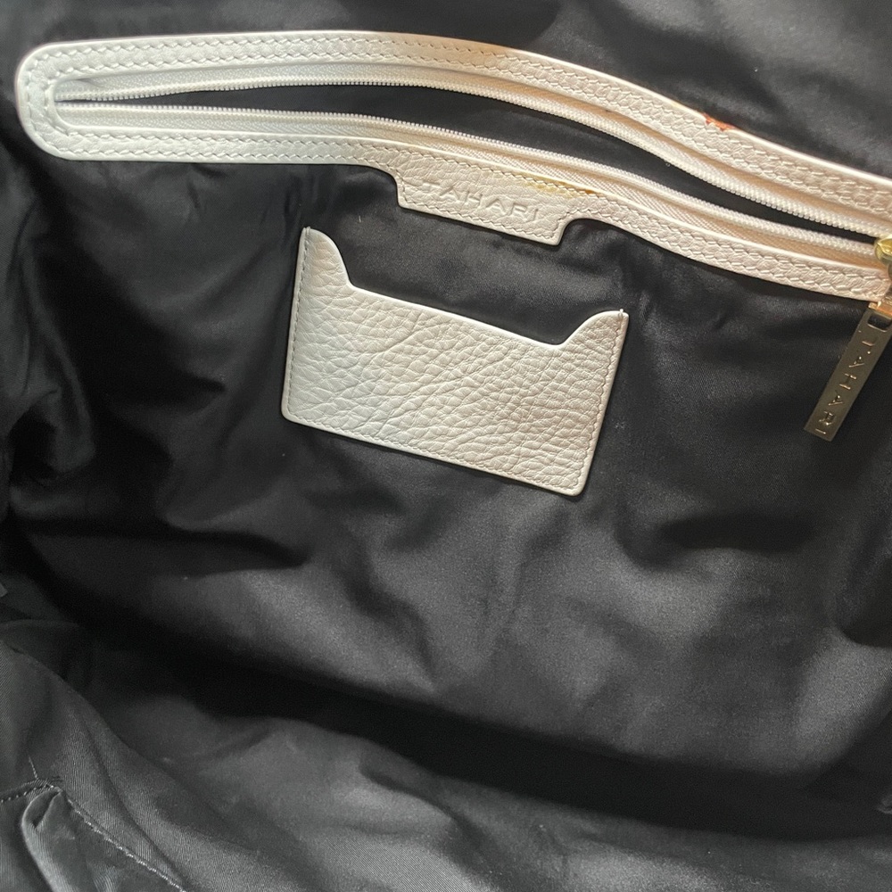 Elie Tahari White Leather Shoulder Bag Purse - Picture 3 of 3